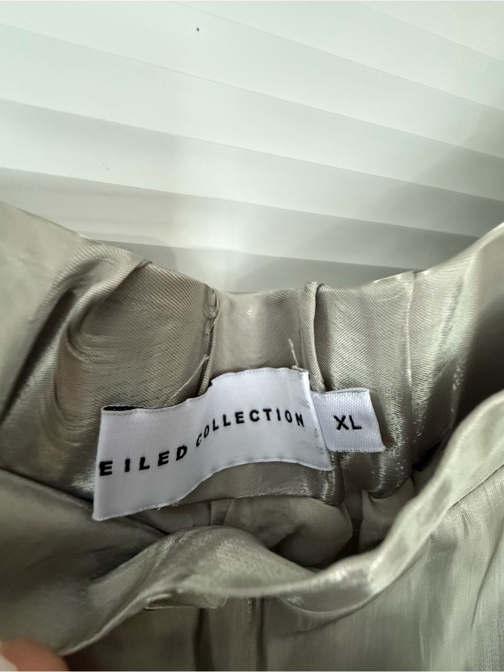 Light Sage Veiled Collection Set - Picture 5 of 8
